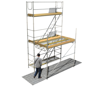 Estructura de protección de paso peatonal junto a andamio de fachada